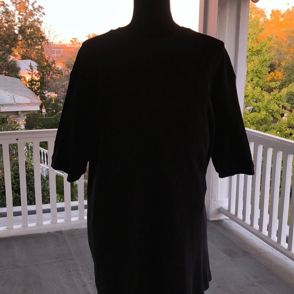 Perry Ellis - Picture 2 of 7